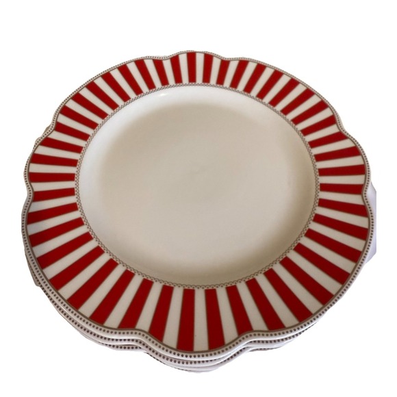 Grace Teaware Red And White Scalloped 11.25" Dinner Plate Set of 4  NEW - Picture 2 of 3